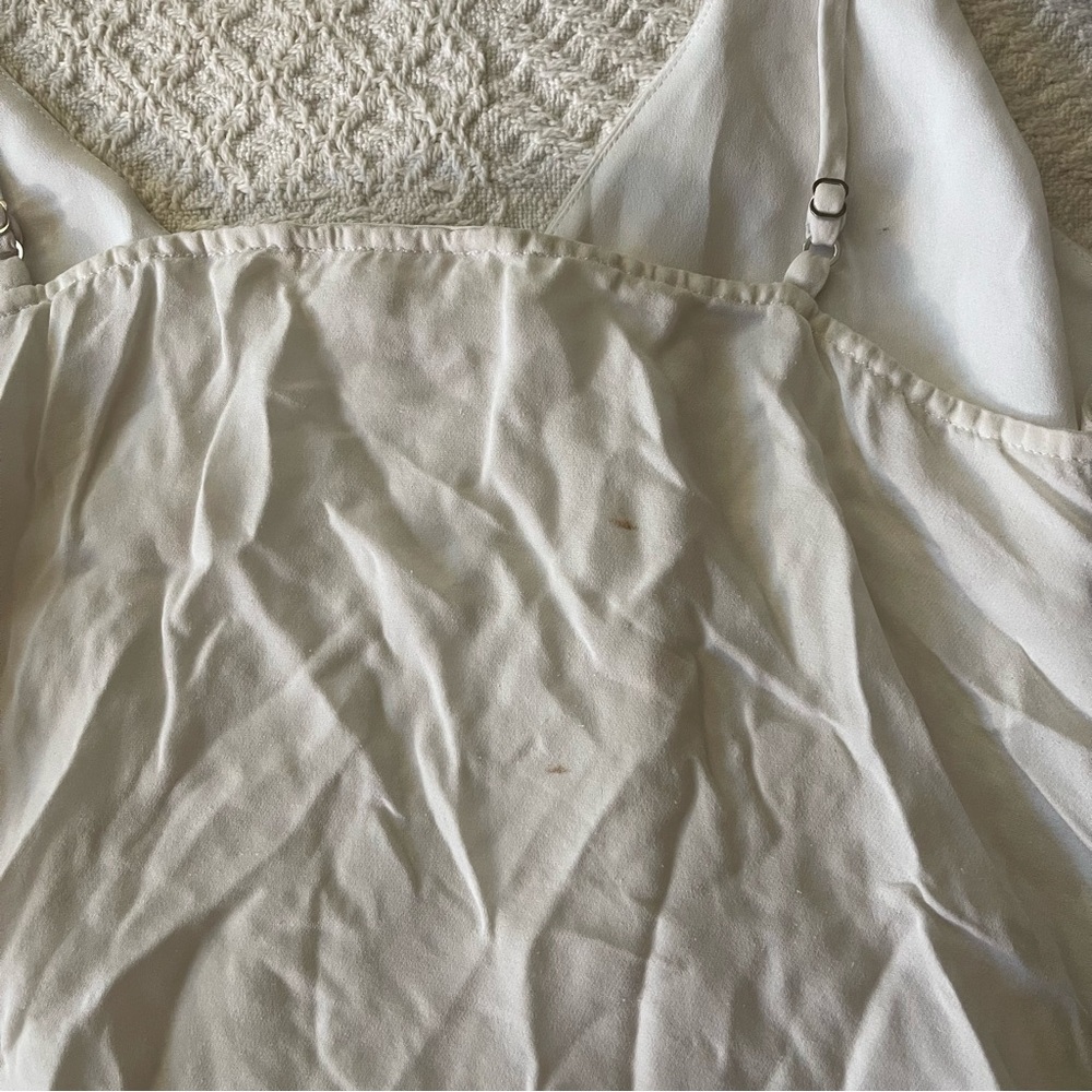 Gabriella Silk V-Neck Tank - Ivory - Picture 7 of 8
